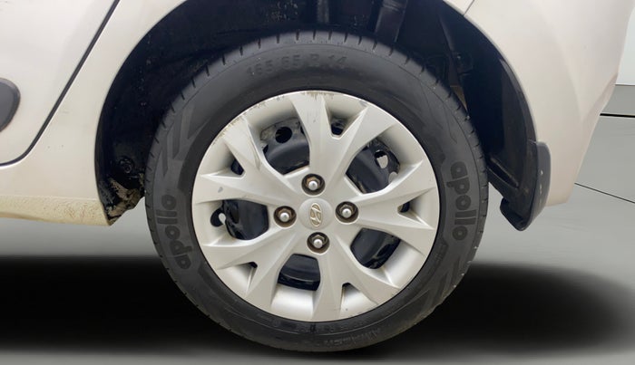 2016 Hyundai Grand i10 SPORTZ 1.2 KAPPA VTVT, Petrol, Manual, 63,843 km, Left Rear Wheel