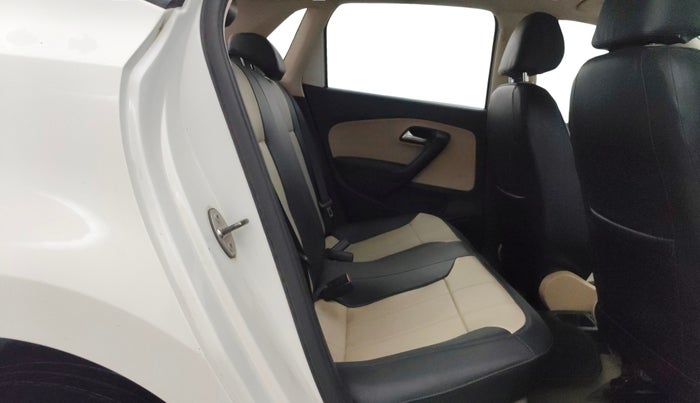 2014 Volkswagen Polo HIGHLINE1.2L, Petrol, Manual, 55,473 km, Right Side Rear Door Cabin