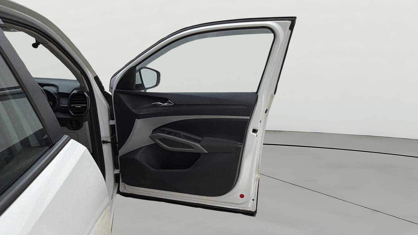 2025 Skoda Kylaq Signature, Petrol, Manual, 19,275 km, RHS Front Door