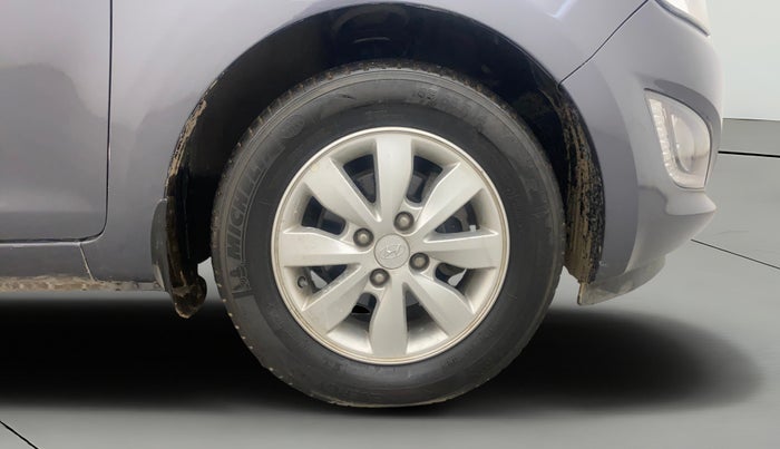 2014 Hyundai i20 SPORTZ 1.2, Petrol, Manual, 65,456 km, Right Front Wheel