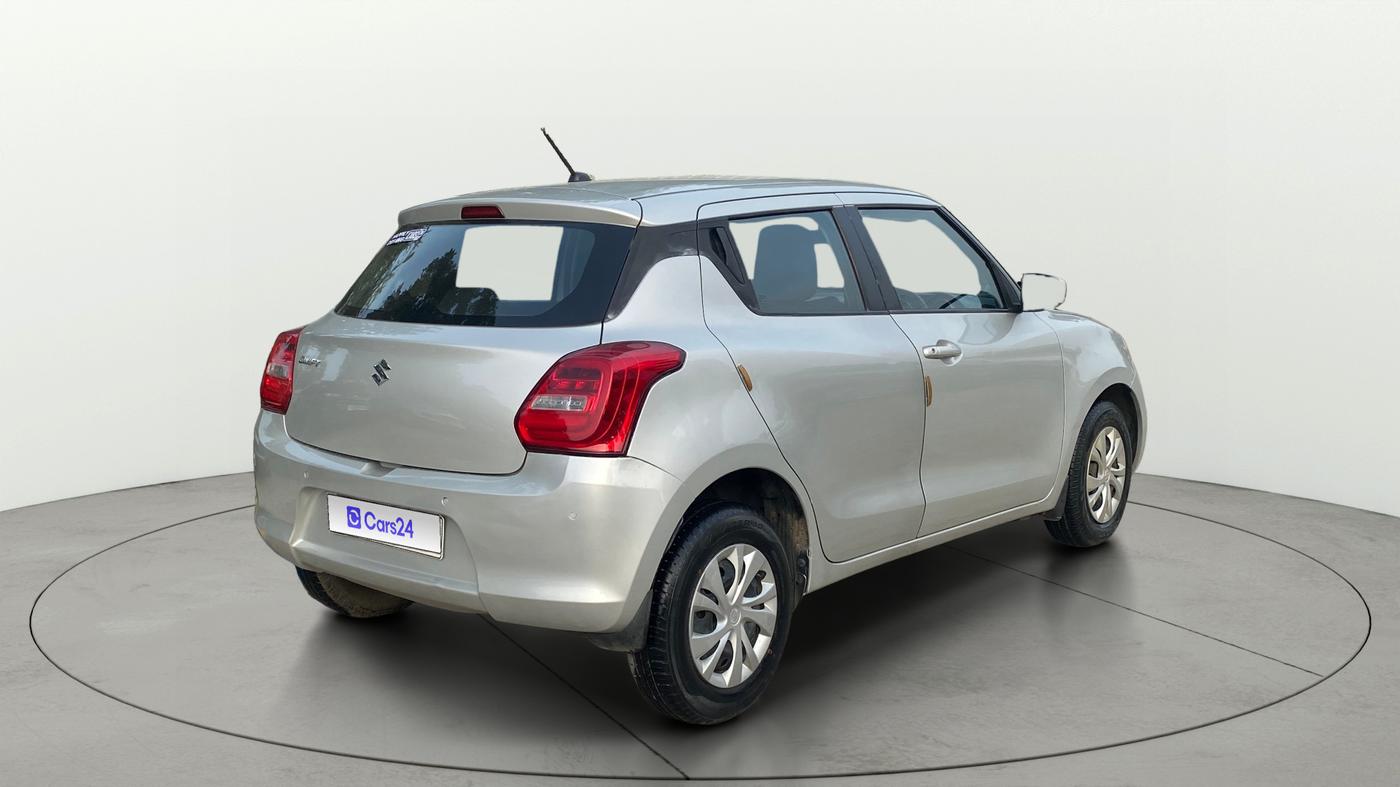 2020 Maruti Swift VXI AMT, Petrol, Automatic, 1,08,093 km, Right Back Diagonal