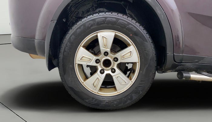 2014 Mahindra XUV500 W8, Diesel, Manual, 83,252 km, Right Rear Wheel