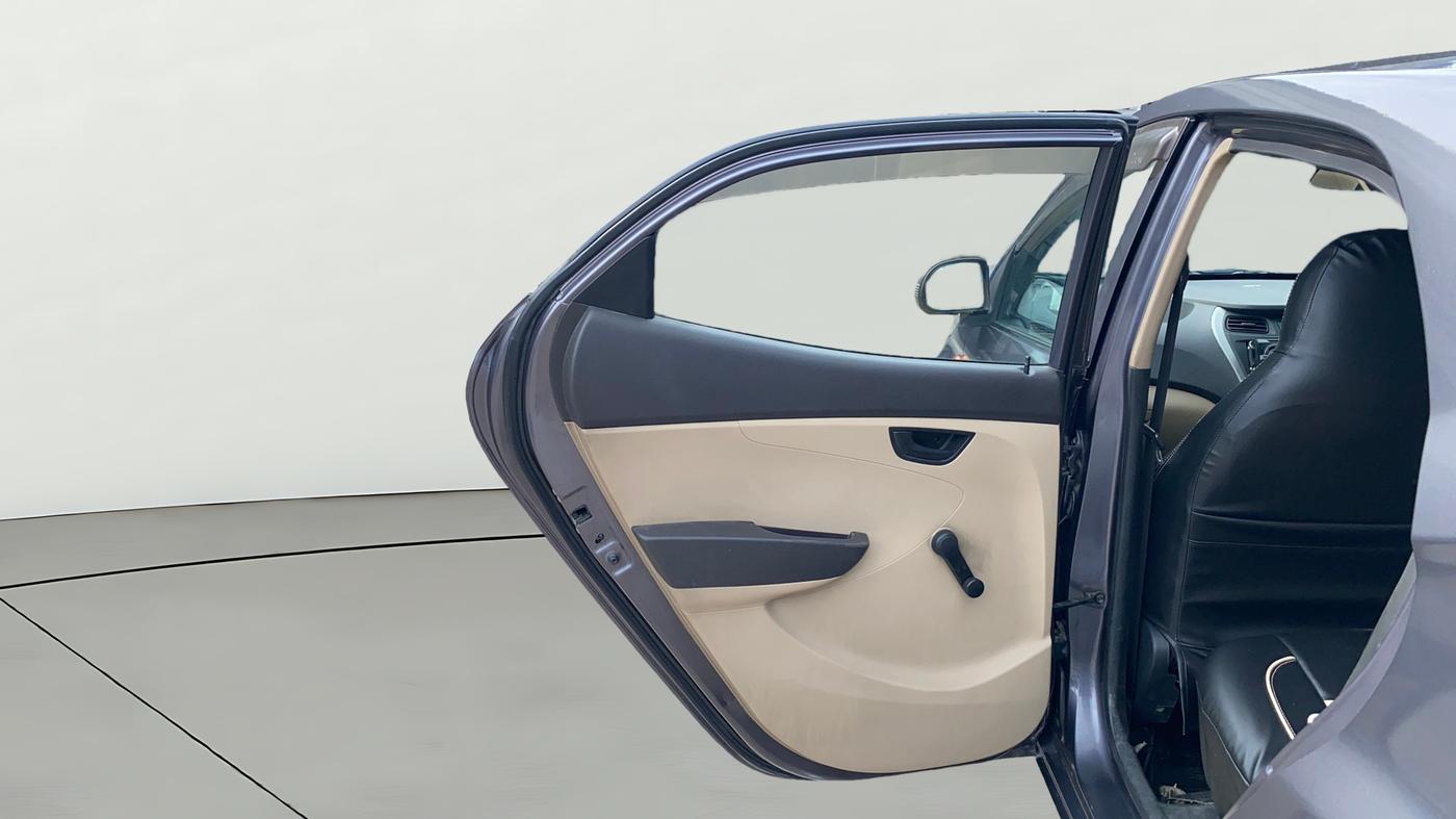 2017 Hyundai Eon ERA +, Petrol, Manual, 67,855 km, LHS Rear Door