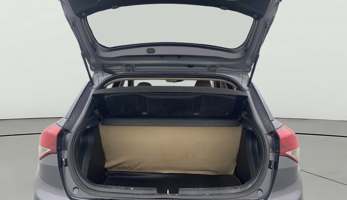 2016 Hyundai Elite i20 SPORTZ 1.2, Petrol, Manual, 99,774 km, Boot Open Zoomed View