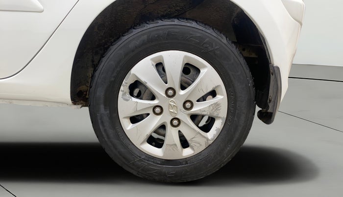 2013 Hyundai i10 SPORTZ 1.2, Petrol, Manual, 1,12,204 km, Left Rear Wheel