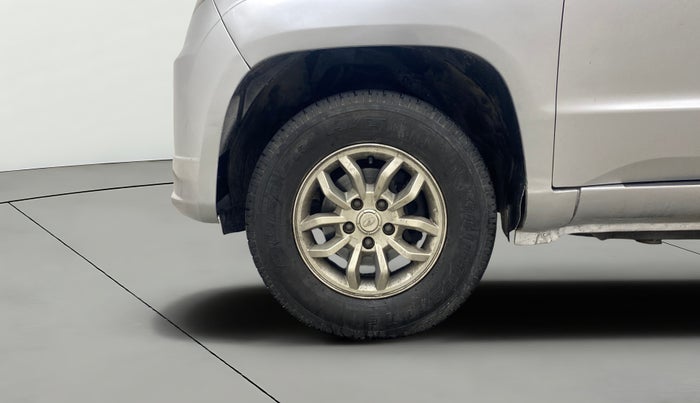 2018 Mahindra TUV300 T8, Diesel, Manual, 1,16,362 km, Left Front Wheel