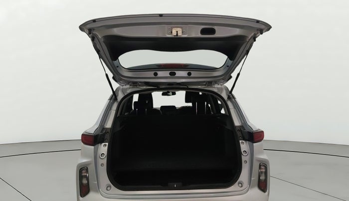 2023 Toyota URBAN CRUISER HYRYDER V HYBRID, Hybrid, Automatic, 77,333 km, Boot Door Open