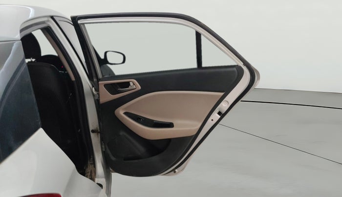 2018 Hyundai Elite i20 ASTA 1.2, Petrol, Manual, 1,23,416 km, RHS Rear Door