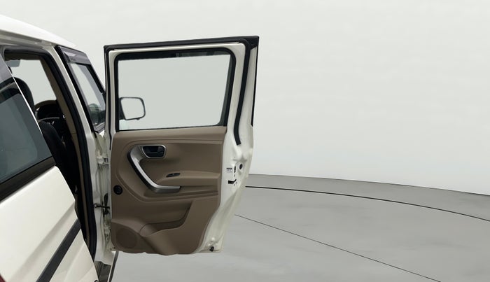 2023 Mahindra BOLERO NEO N10 R, Diesel, Manual, 70,777 km, RHS Rear Door