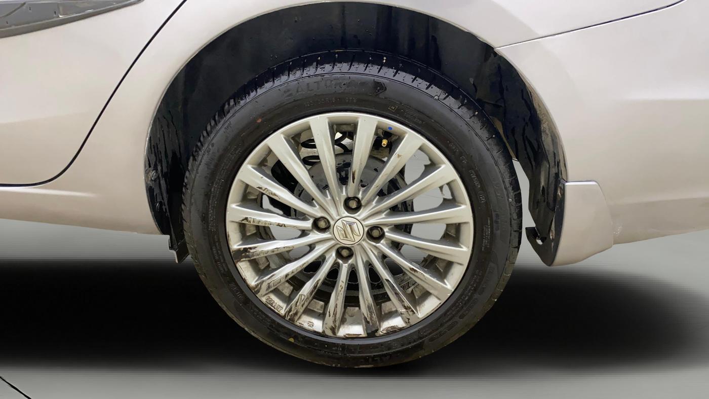 2018 Maruti Ciaz ALPHA 1.4 PETROL, Petrol, Manual, 62,759 km, Left Rear Wheel