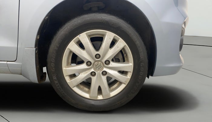 2016 Maruti Ertiga ZXI, Petrol, Manual, 21,078 km, Right Front Wheel