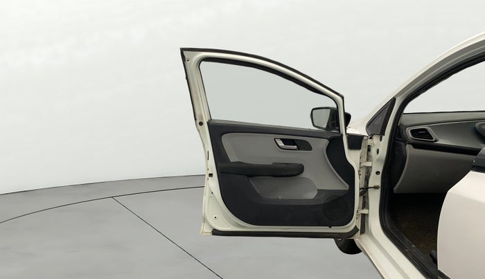 2020 Tata ALTROZ XZ PETROL, Petrol, Manual, 78,262 km, LHS Front Door