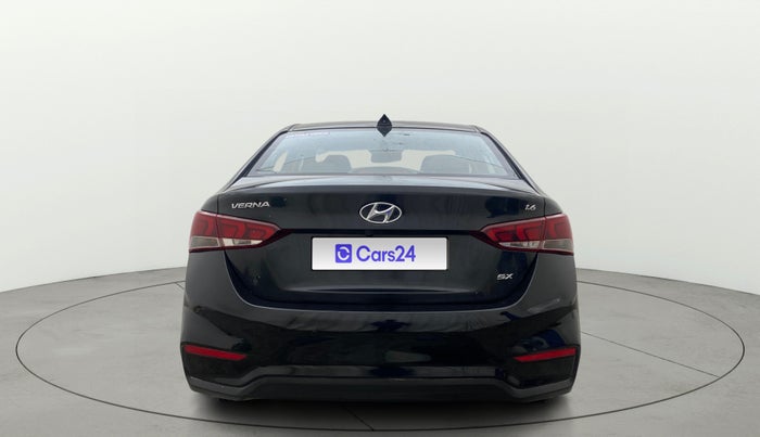 2017 Hyundai Verna 1.6 VTVT SX O, Petrol, Manual, 60,607 km, Back/Rear