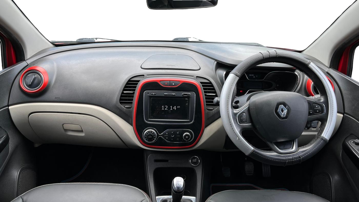 2019 Renault Captur PLATINE PETROL DUAL TONE, Petrol, Manual, 50,405 km, Dashboard