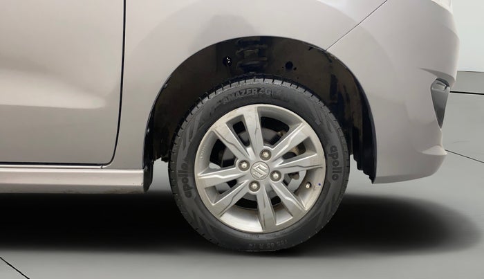 2015 Maruti Wagon R Stingray VXI, Petrol, Manual, 35,596 km, Right Front Wheel