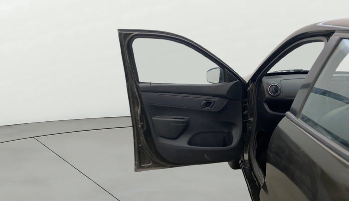 2018 Renault Kwid RXL, Petrol, Manual, 1,13,041 km, LHS Front Door