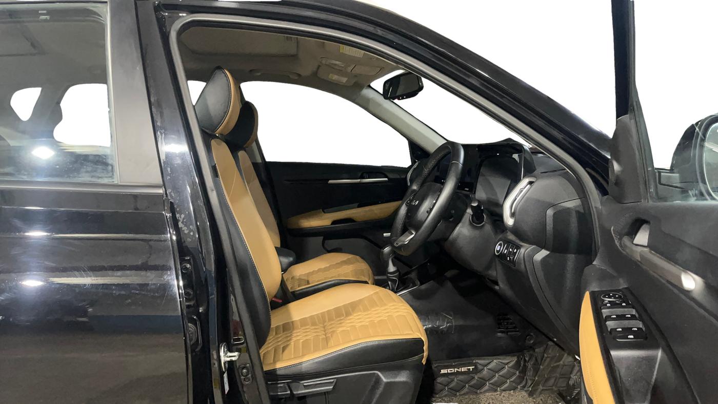 2024 KIA SONET HTX PLUS 1.0 TURBO PETROL IMT, Petrol, Manual, 16,604 km, Right Side Front Door Cabin