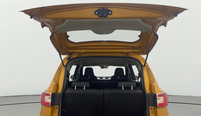 2019 Renault TRIBER RXZ, Petrol, Manual, 63,485 km, Boot Door Open