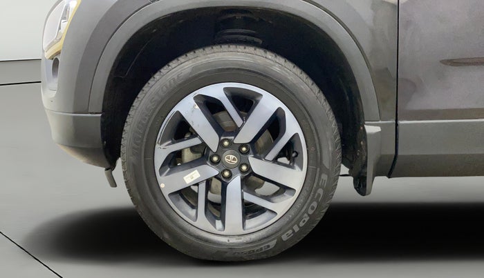 2023 Tata Safari XZA PLUS GOLD, Diesel, Automatic, 39,398 km, Left Front Wheel