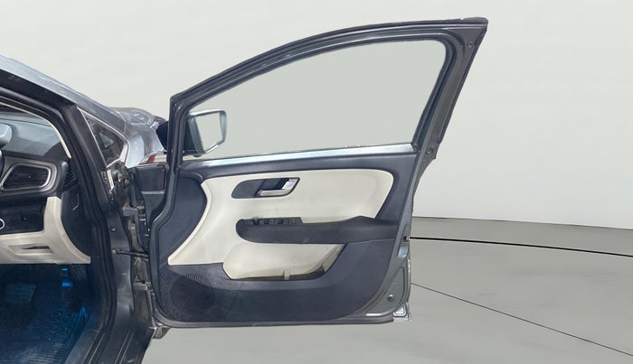 2023 Tata ALTROZ XZA, Petrol, Automatic, 44,510 km, RHS Front Door