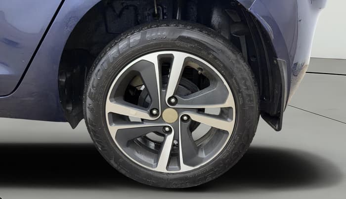 2024 Tata ALTROZ XZ CNG, CNG, Manual, 81,842 km, Left Rear Wheel