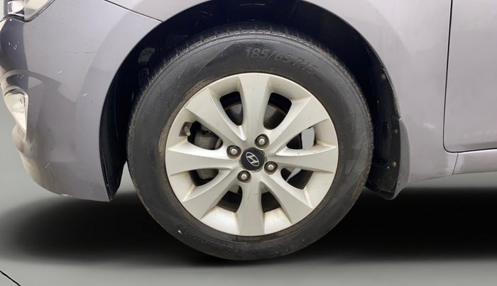 2015 Hyundai Verna FLUIDIC 1.6 CRDI S 4S, Diesel, Manual, 1,11,010 km, Left Front Wheel