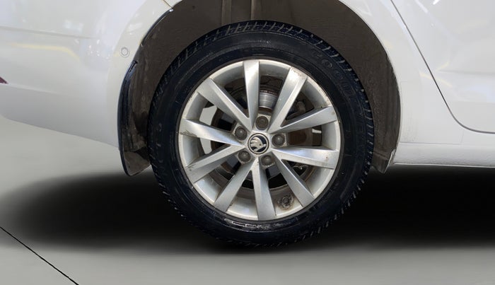 2019 Skoda Octavia L&K 1.8 TSI AT, Petrol, Automatic, 41,724 km, Right Rear Wheel