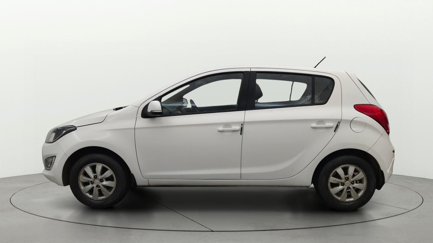 2013 Hyundai i20 SPORTZ 1.2, CNG, Manual, 95,821 km, Left Side
