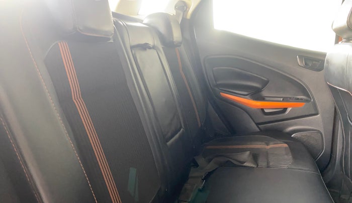 2018 Ford Ecosport TITANIUM 1.5L SPORTS(SUNROOF) DIESEL, Diesel, Manual, 1,42,097 km, Right Side Rear Door Cabin