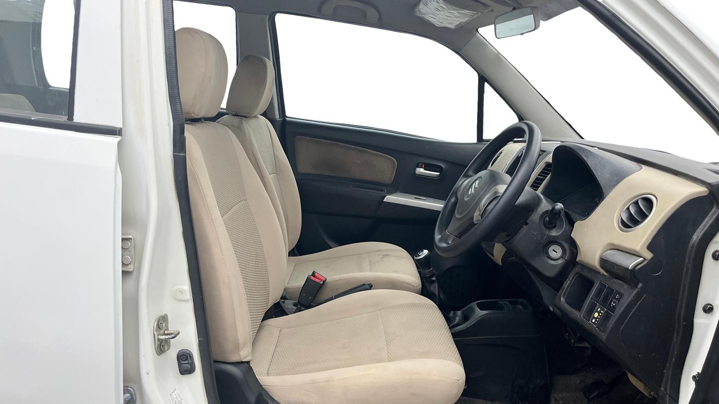 2018 Maruti Wagon R 1.0 LXI CNG, CNG, Manual, 1,10,558 km, Right Side Front Door Cabin