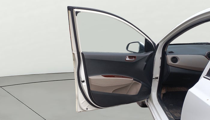 2014 Hyundai Xcent S 1.2, Petrol, Manual, 42,216 km, LHS Front Door