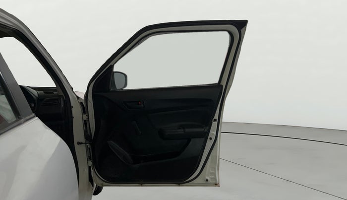 2019 Maruti Swift LXI, Petrol, Manual, 32,268 km, RHS Front Door