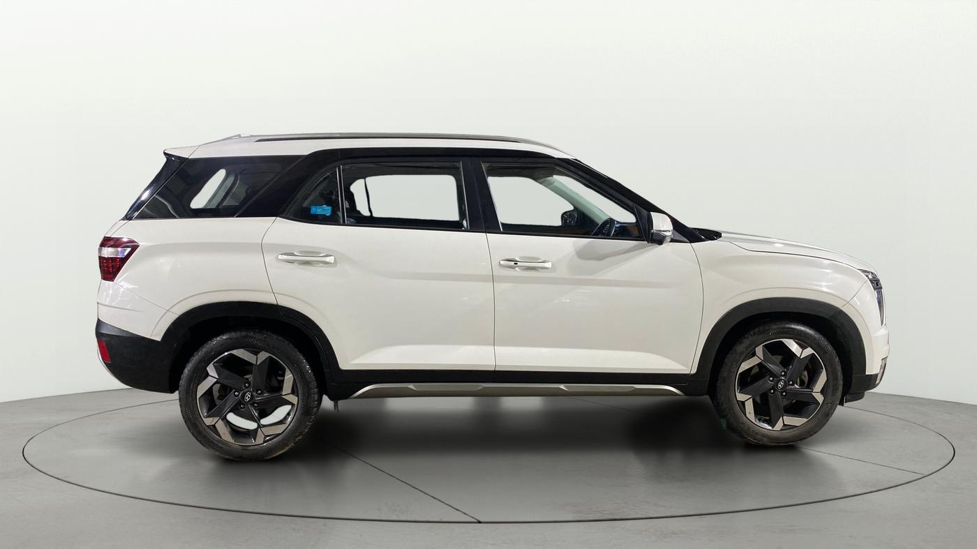 2022 Hyundai ALCAZAR PLATINUM 2.0 MT 7STR, Petrol, Manual, 25,536 km, Right Side View