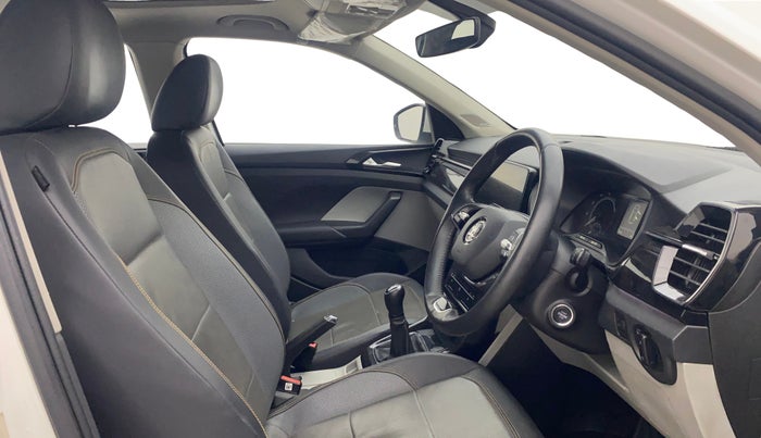 2021 Skoda KUSHAQ STYLE 1.0L TSI MT, Petrol, Manual, 57,767 km, Right Side Front Door Cabin