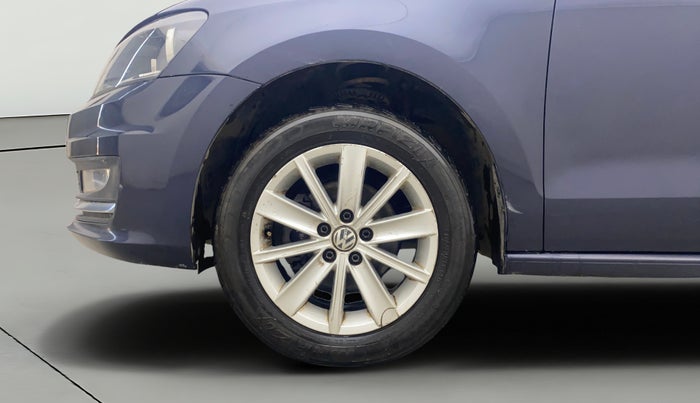 2015 Volkswagen Vento HIGHLINE 1.6 MPI, Petrol, Manual, 86,785 km, Left Front Wheel