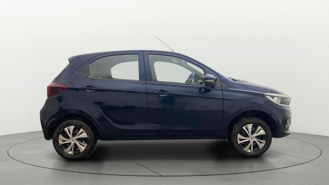 2021 Tata Tiago XT PETROL, Petrol, Manual, 1,20,798 km, Right Side View