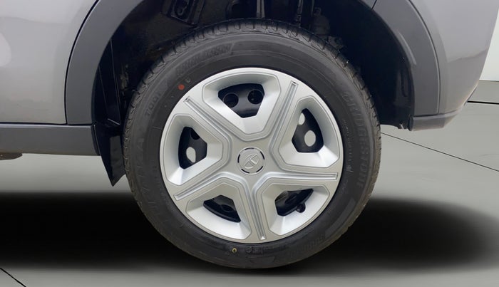 2022 Tata NEXON XM SUNROOF PETROL, Petrol, Manual, 16,608 km, Left Rear Wheel