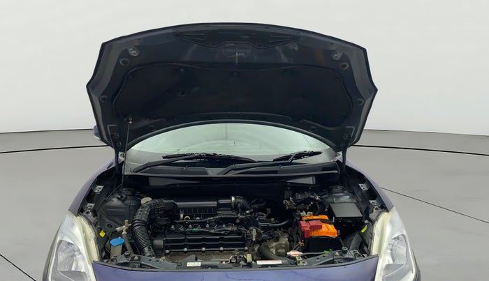 2019 Maruti Swift VXI AMT, Petrol, Automatic, 1,30,885 km, Open Bonet