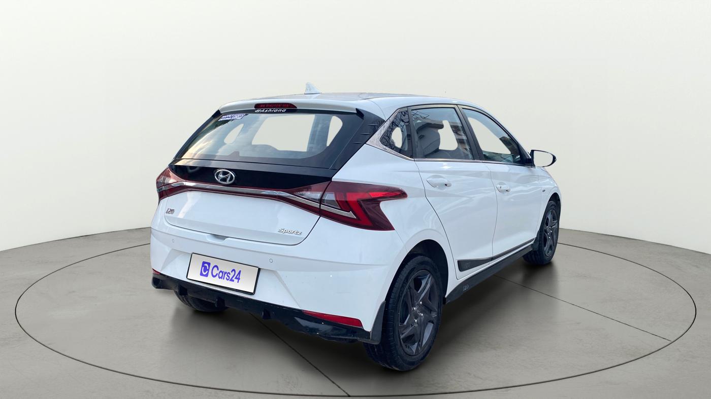 2022 Hyundai NEW I20 Sportz 1.2 IVT, Petrol, Automatic, 20,494 km, Right Back Diagonal