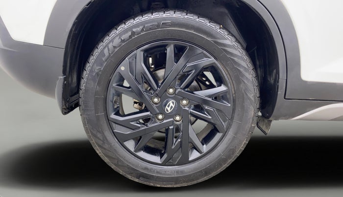 2024 Hyundai Creta S (O) 1.5 PETROL, Petrol, Manual, 20,495 km, Right Rear Wheel