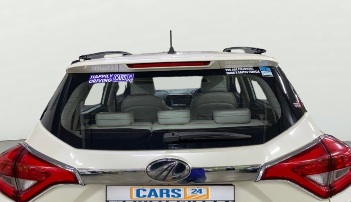 2021 Mahindra XUV300 W8 (O) 1.2 PETROL, Petrol, Manual, 67,600 km, Rear Windshield