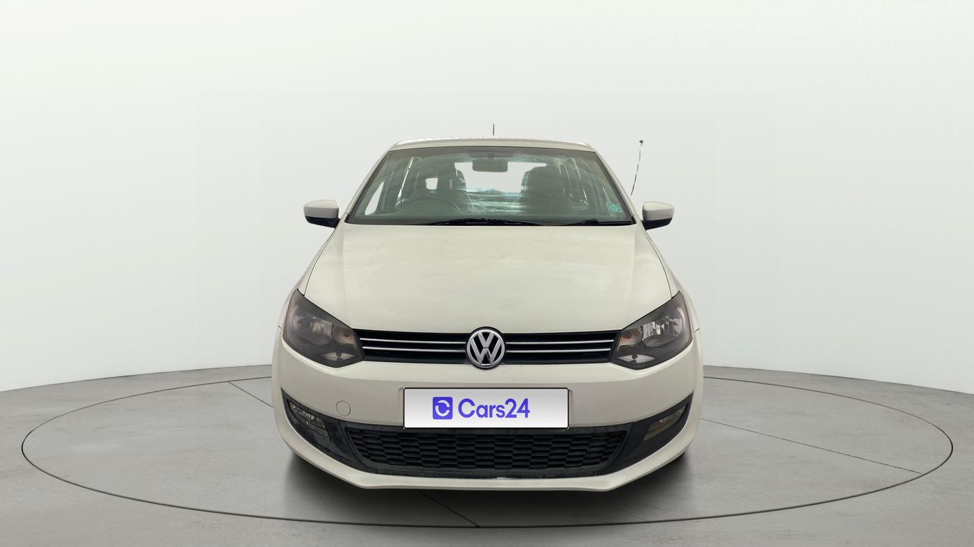 2013 Volkswagen Polo HIGHLINE1.2L, Petrol, Manual, 1,08,550 km, Front