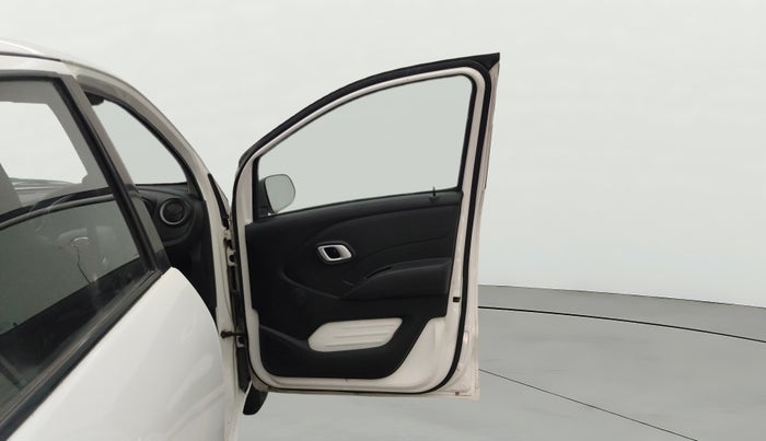 2018 Datsun Redi Go T (O), Petrol, Manual, 43,373 km, RHS Front Door