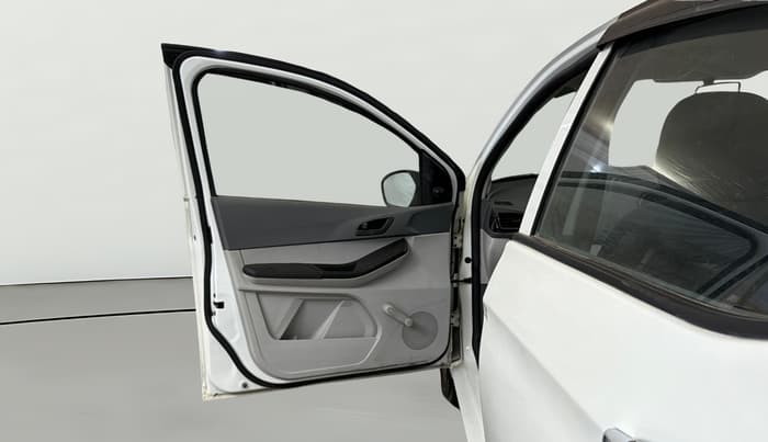 2025 Tata Tiago XE CNG, CNG, Manual, 9,782 km, LHS Front Door