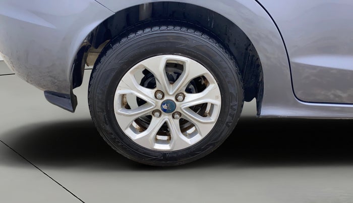 2017 Ford Figo Aspire TITANIUM 1.2 PETROL, Petrol, Manual, 89,994 km, Right Rear Wheel