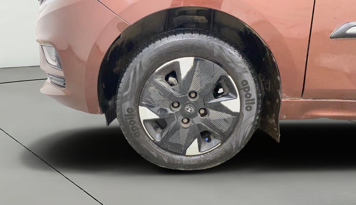2025 Tata Tiago XZA iCNG, CNG, Automatic, 21,051 km, Left Front Wheel