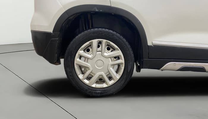 2020 Maruti Vitara Brezza LXI, Petrol, Manual, 72,193 km, Right Rear Wheel