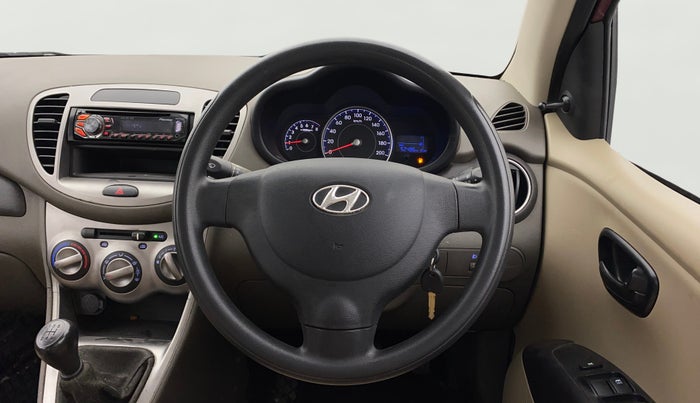 2014 Hyundai i10 MAGNA 1.1, Petrol, Manual, 52,482 km, Steering Wheel Close Up