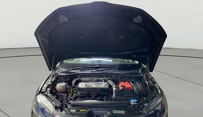 2019 Skoda Superb STYLE 1.8 TSI AT, Petrol, Automatic, 23,235 km, Open Bonet