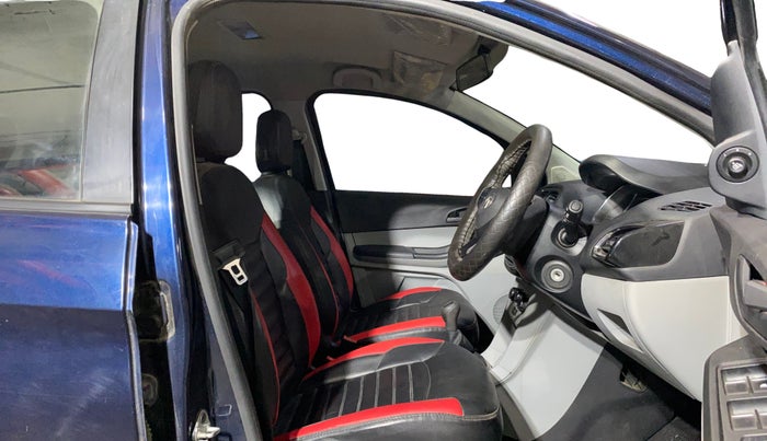 2022 Tata Tiago XT PETROL, Petrol, Manual, 27,278 km, Right Side Front Door Cabin